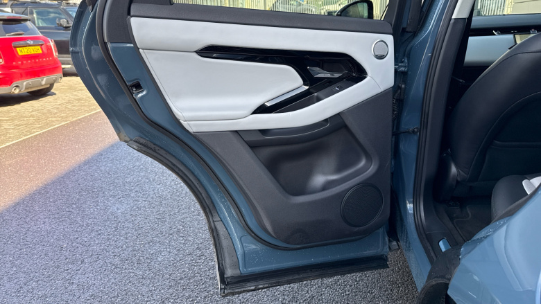 Land Rover Range Rover Evoque 1.5 P300e Dynamic HSE 5dr Auto Hatchback